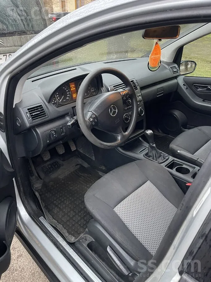 Mercedes-Benz A150 2005 photo 4