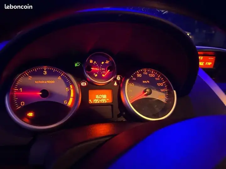 Peugeot 207 2010 photo 3