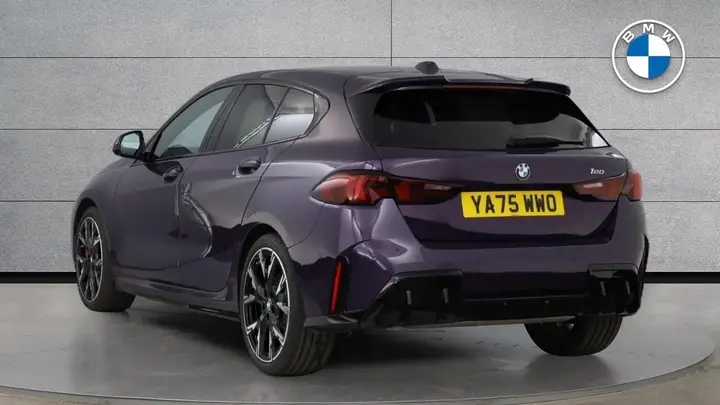 BMW 1 Series 2026 photo 2