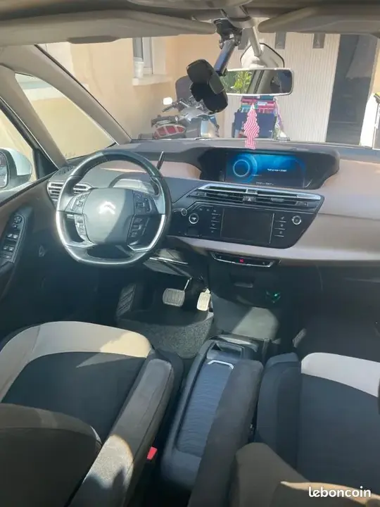 Citroen C4 Picasso 2015 photo 2