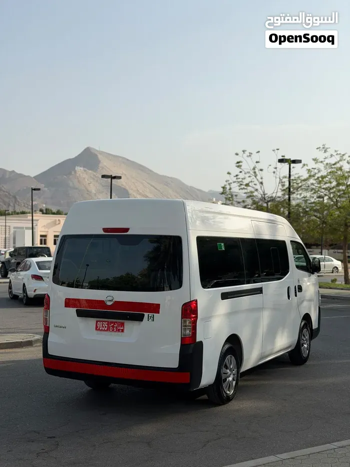 Nissan Urvan 2022 photo 2