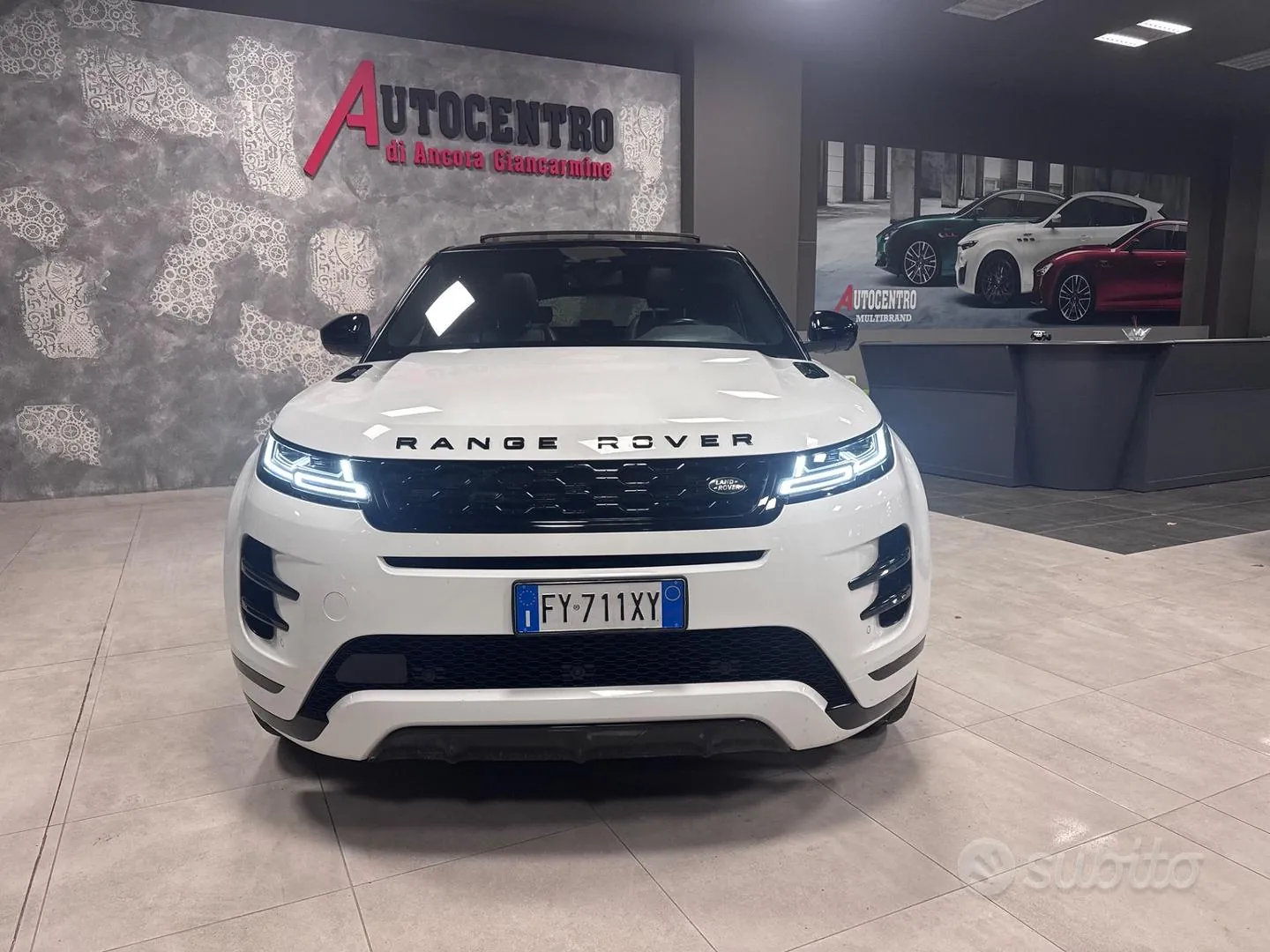 Land Rover Evoque 2019 photo 2