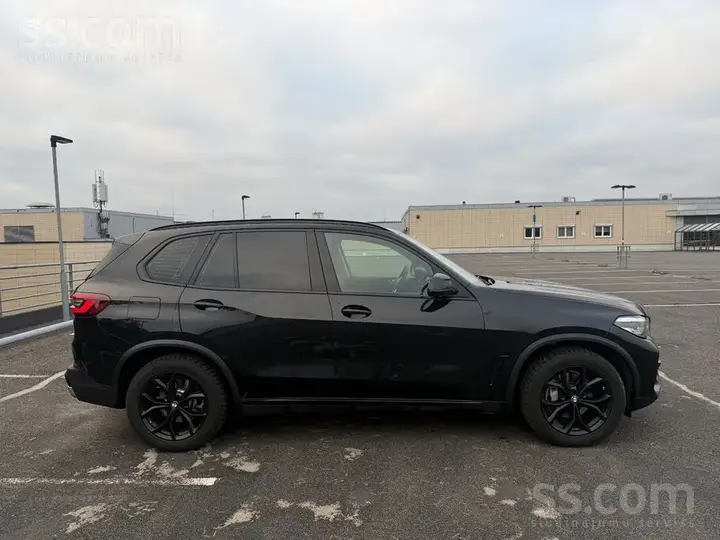 BMW X5 2023 photo 4