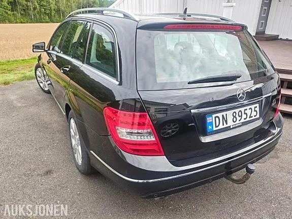 Mercedes-Benz C-Class 2012 photo 4
