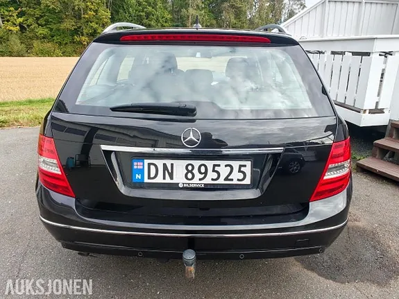 Mercedes-Benz C-Class 2012 photo 5