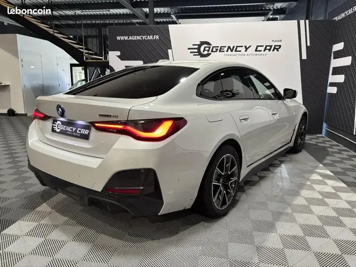 BMW I4 2023 photo 3