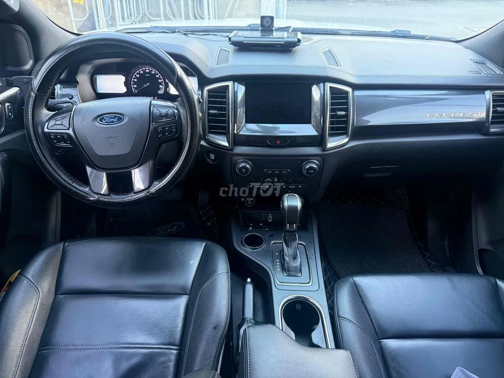 Ford Everest 2022 photo 3