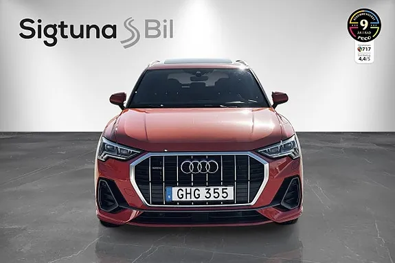 Audi Q3 2019 photo 2