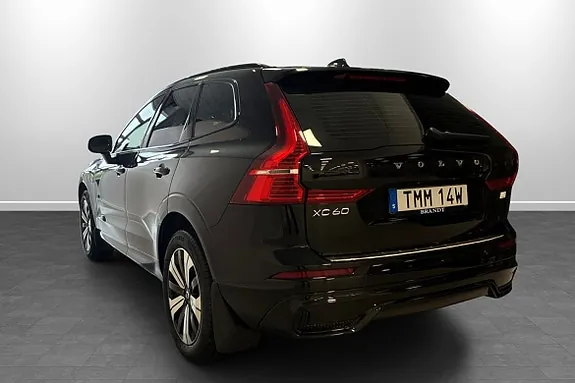 Volvo Xc60 2023 photo 2