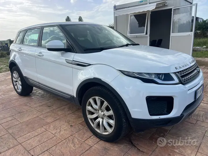 Land Rover Range Rover Evoque 2018 photo 3