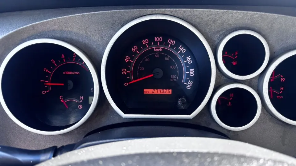 Toyota Tundra 2010 photo 4