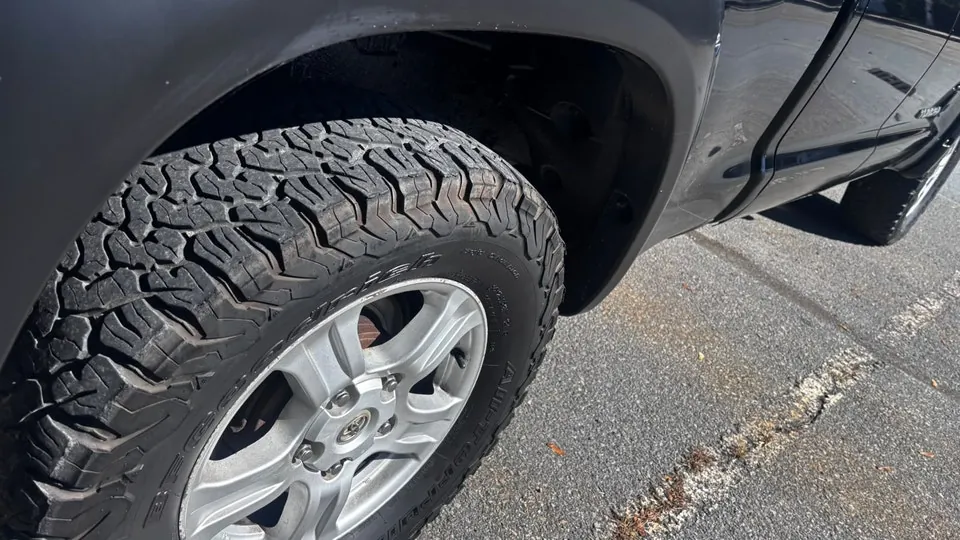 Toyota Tundra 2010 photo 3