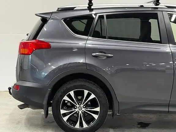 Toyota Rav4 2015 photo 5