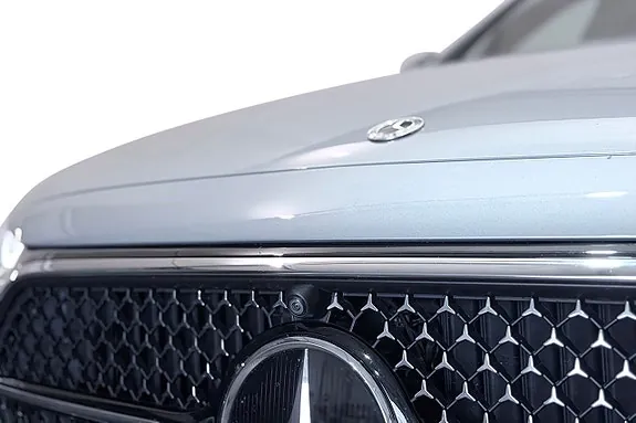 Mercedes-Benz E220 D 2024 photo 4