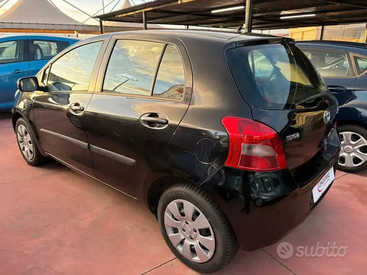 Toyota Yaris 2009 photo 4