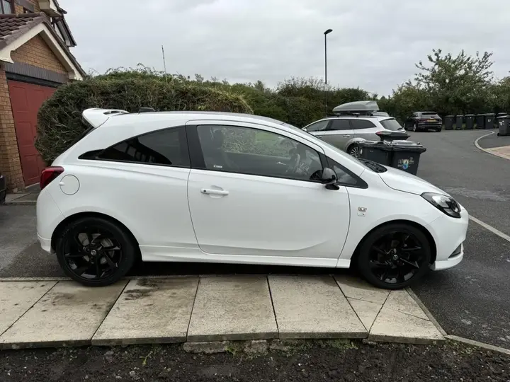 Vauxhall Corsa 2017 photo 2