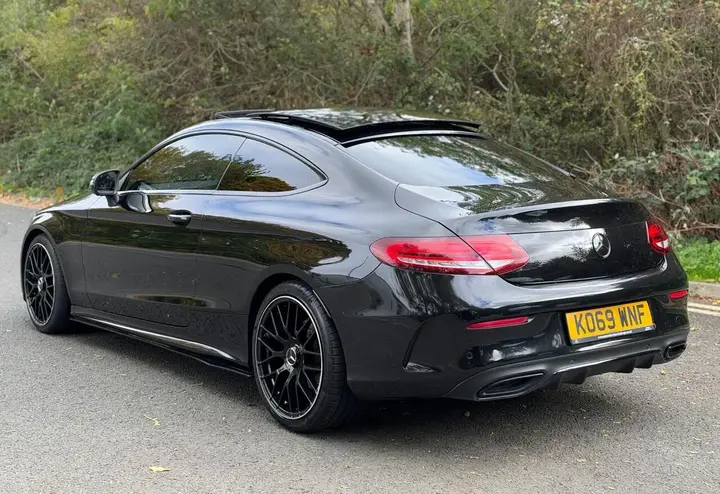 Mercedes-Benz C-Class 2020 photo 5