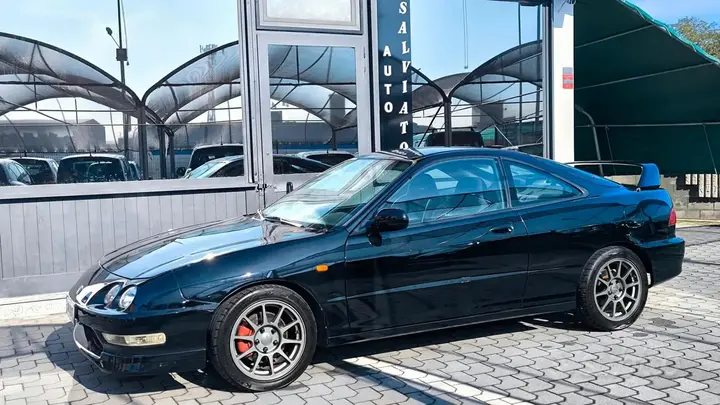 Honda Integra 1999 photo 2