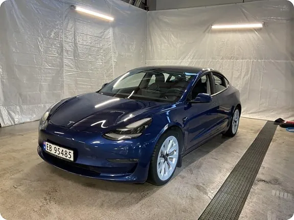 Tesla Model 3 2021 photo 2