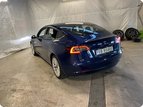 Tesla Model 3 2021 photo 4