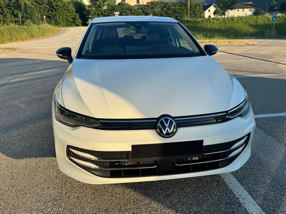 Volkswagen Golf 2025 photo 3