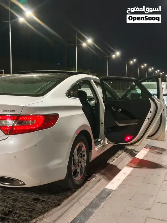 Hyundai Azera 2015 photo 2