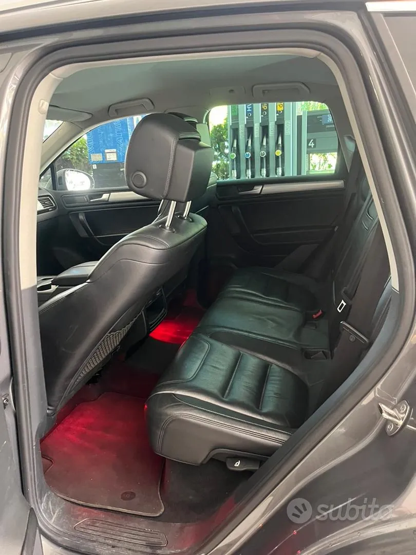 Volkswagen Touareg 2012 photo 4
