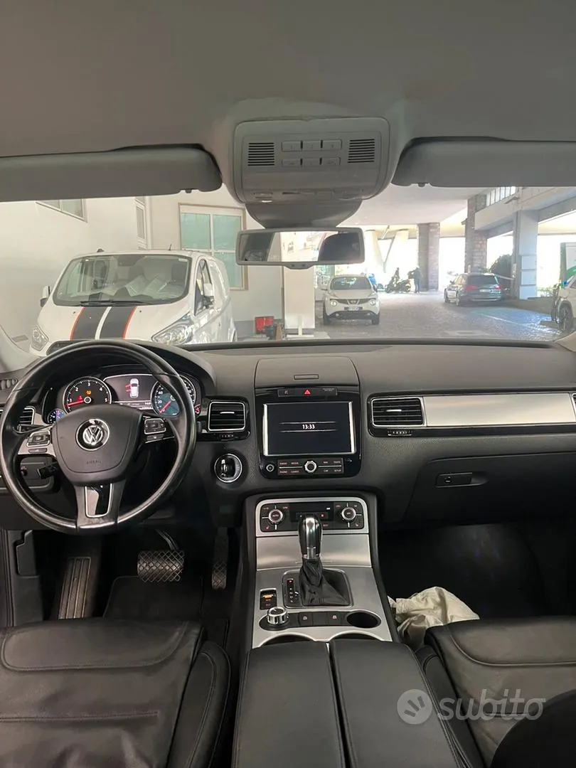 Volkswagen Touareg 2012 photo 3