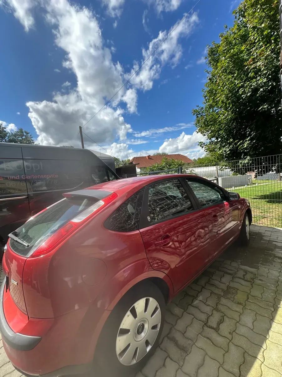 Ford Focus 2006 photo 2