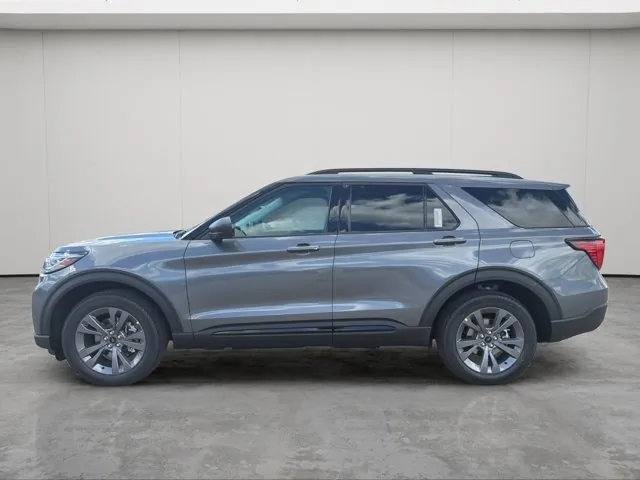Ford Explorer 2026 photo 4