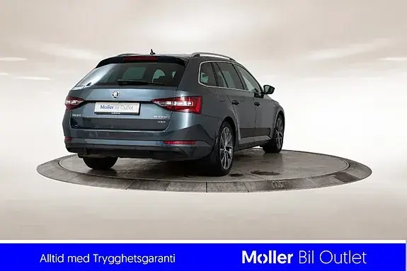 Skoda Superb 2018 photo 5