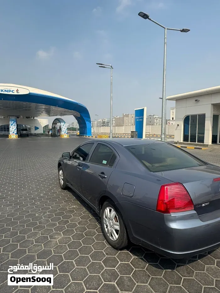 Mitsubishi Galant 2008 photo 2