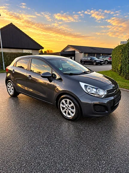 Kia Rio 2014 photo 4