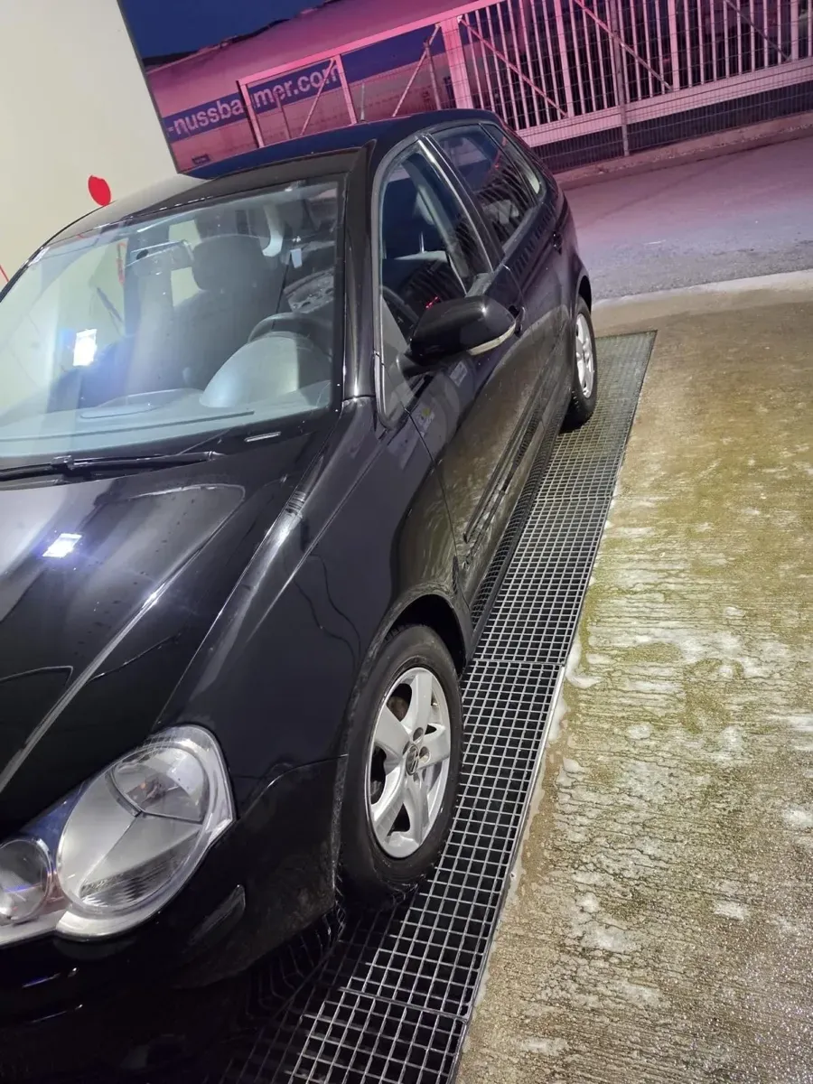 Volkswagen Polo 2009 photo 2