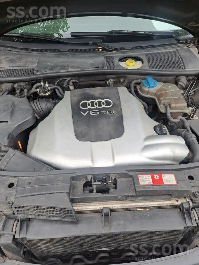 Audi A6 2004 photo 2