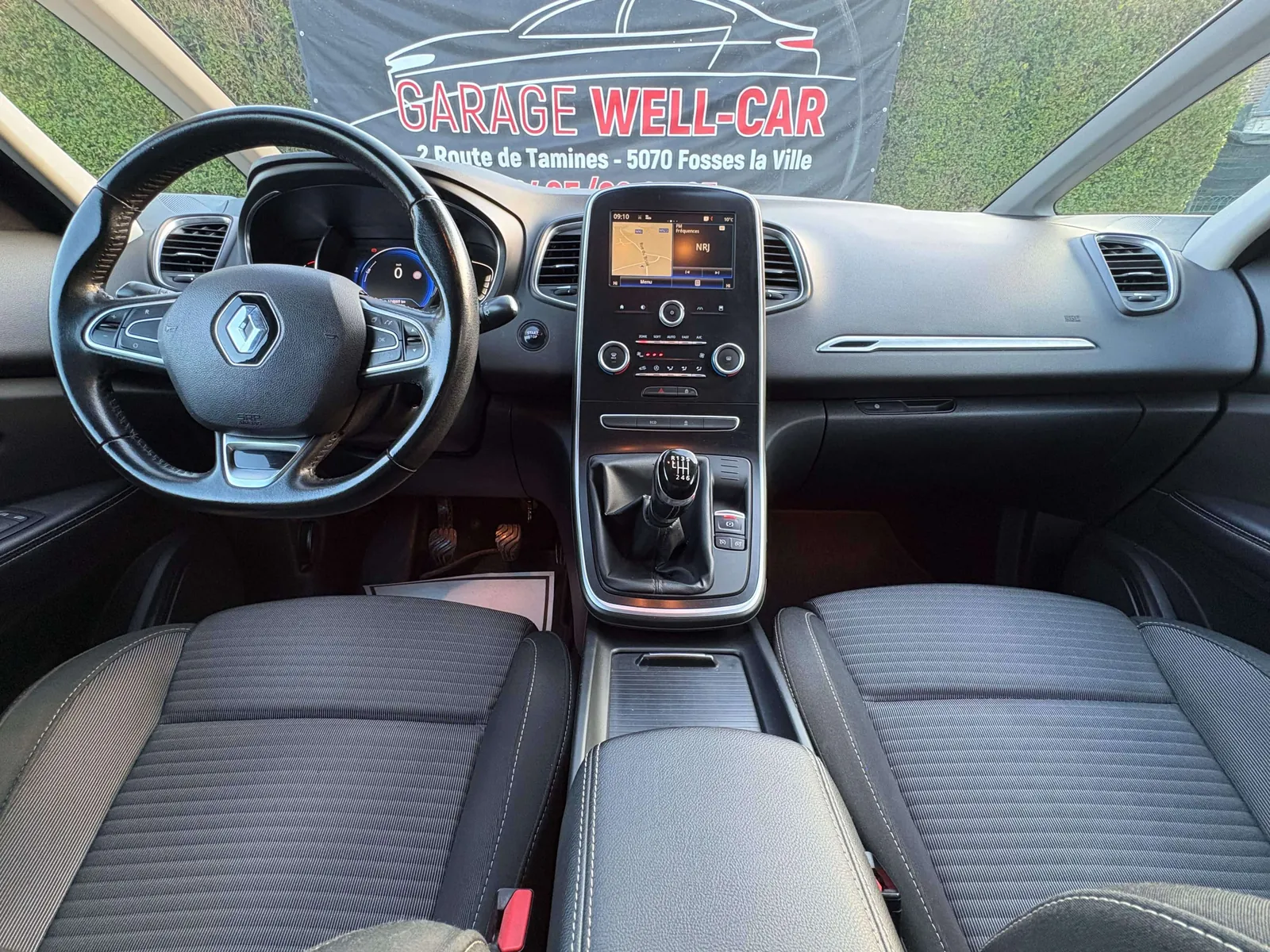 Renault Grand Scenic 2017 photo 2