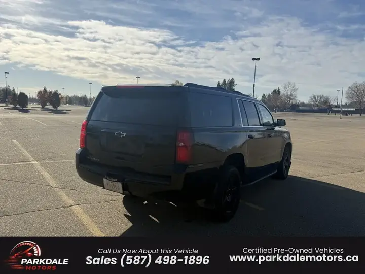 Chevrolet Suburban 2017 photo 5