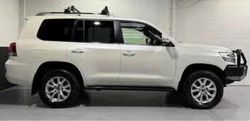 Toyota Land Cruiser 2017 photo 4