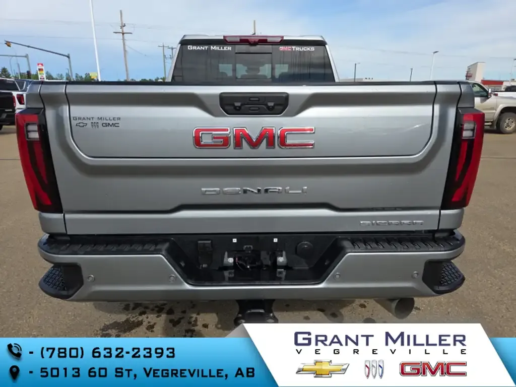 GMC Sierra 3500Hd 2026 photo 3