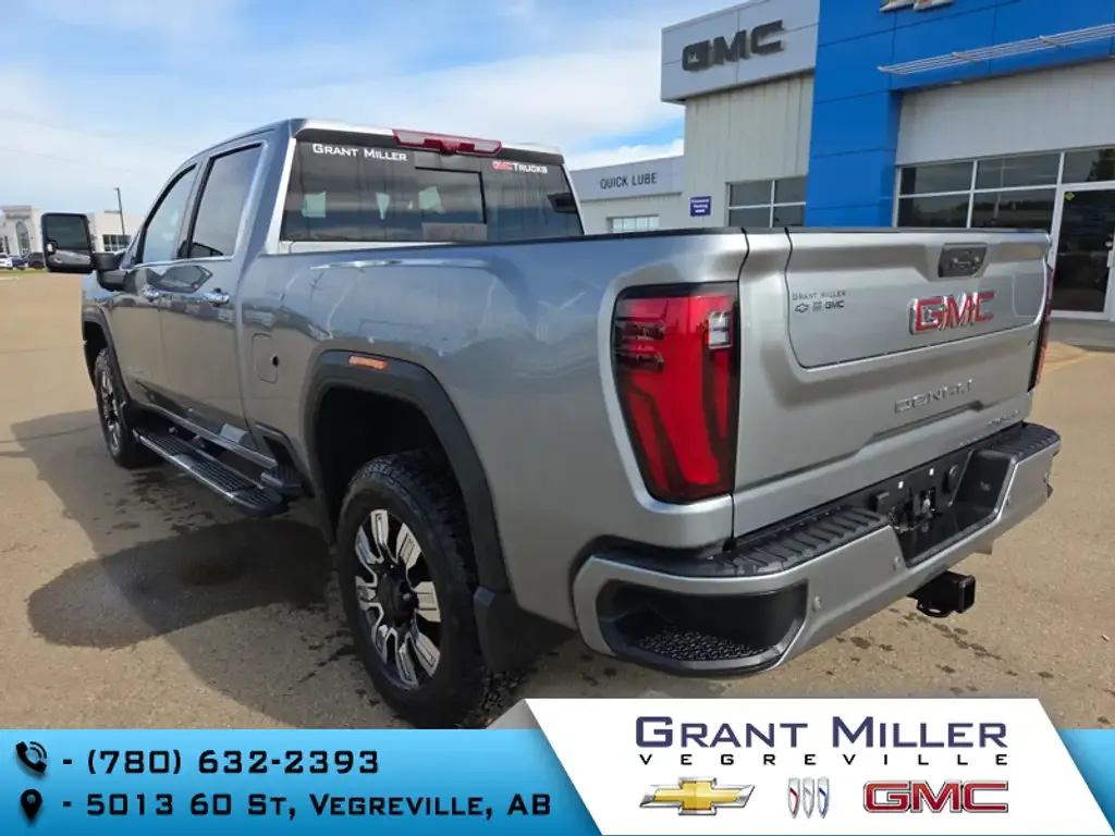 GMC Sierra 3500Hd 2026 photo 2