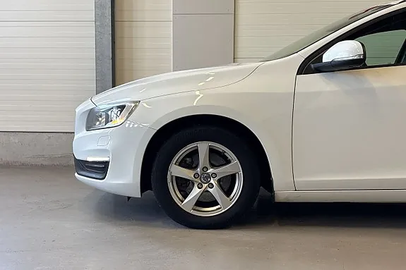 Volvo V60 2015 photo 5