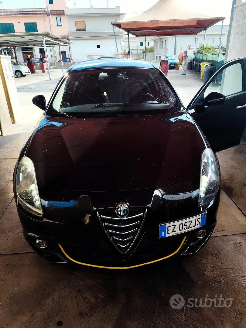 Alfa Romeo Giulietta 2015 photo 2