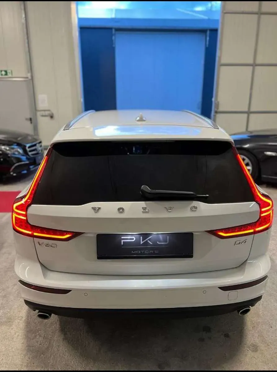 Volvo V60 2019 photo 3