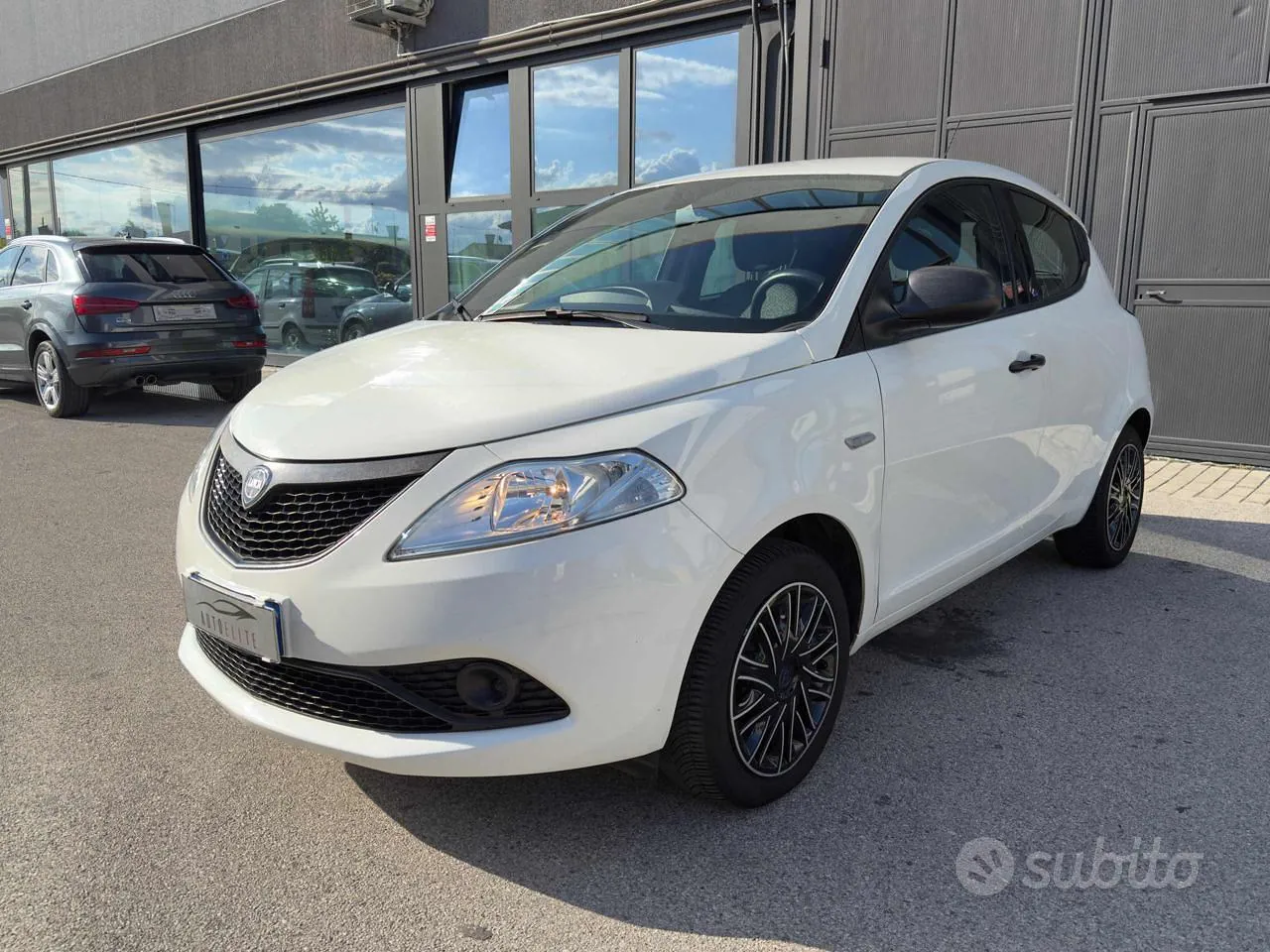 Lancia Ypsilon