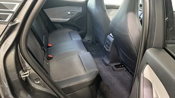 Ford Explorer 2026 photo 5