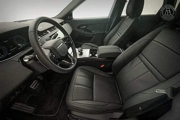Land Rover Range Rover Evoque 2026 photo 4