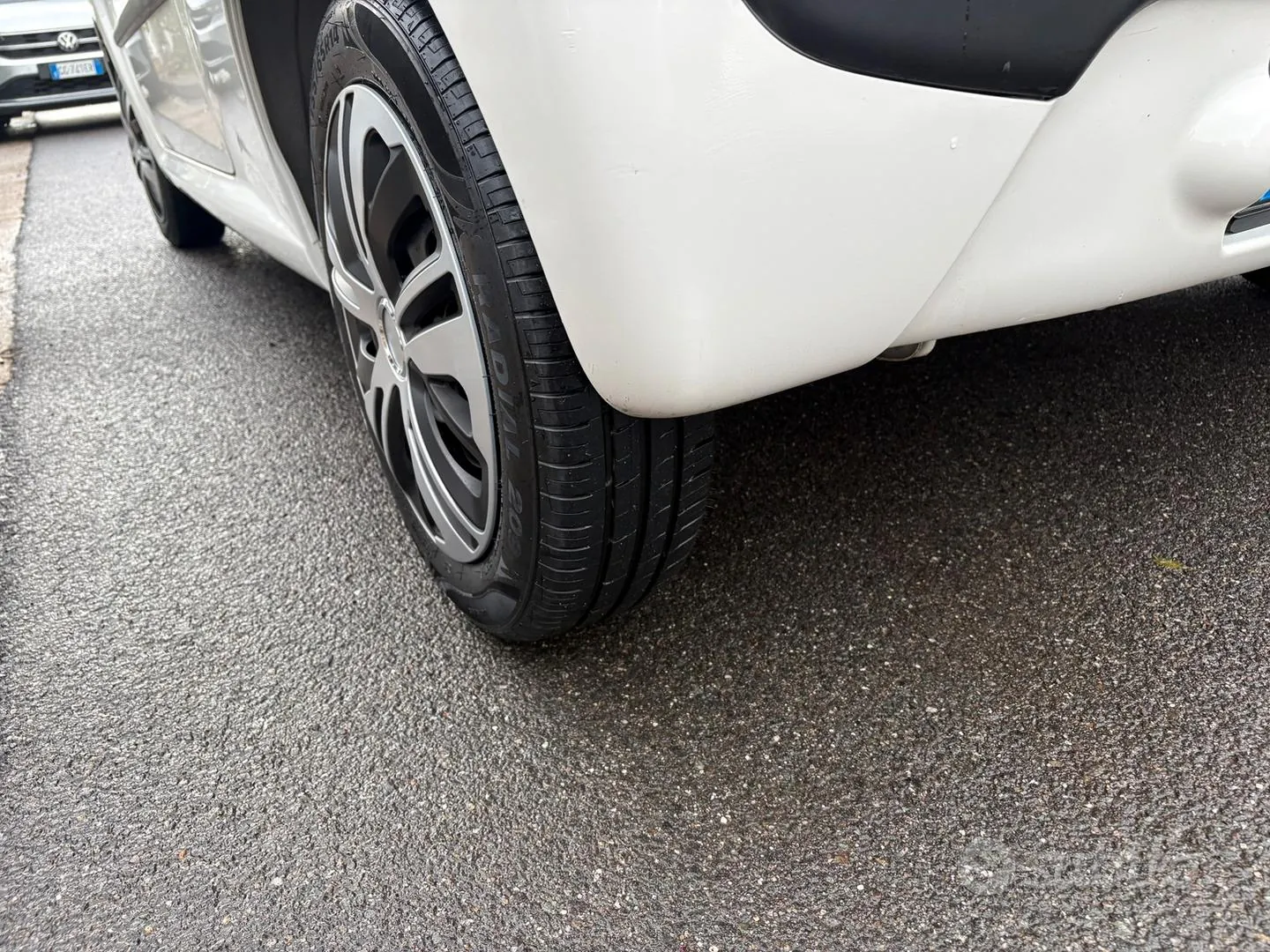 Peugeot 107 2010 photo 3