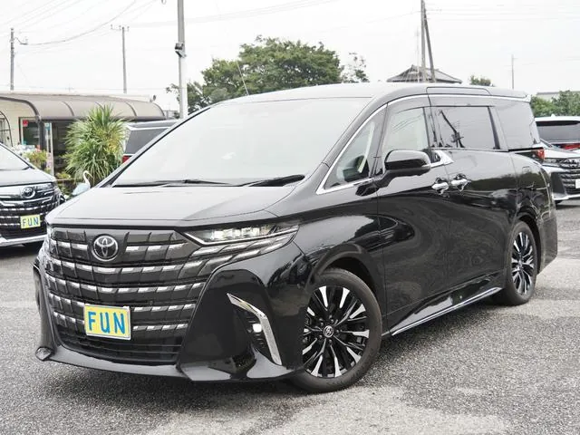 Toyota Alphard 2024 photo 4