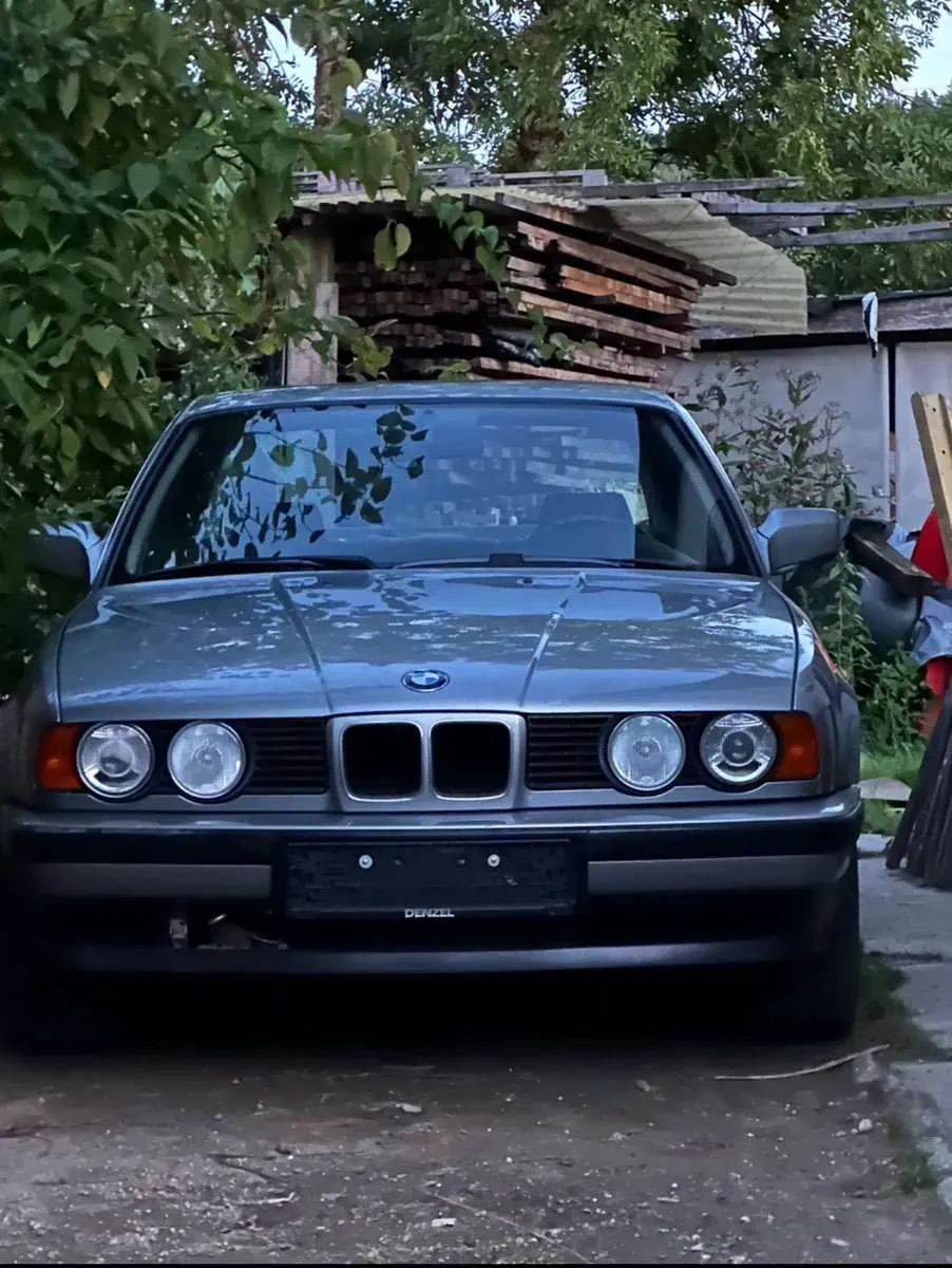 BMW 5 Series 1989 photo 2