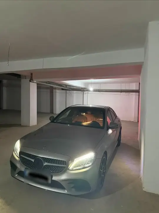 Mercedes-Benz C220D